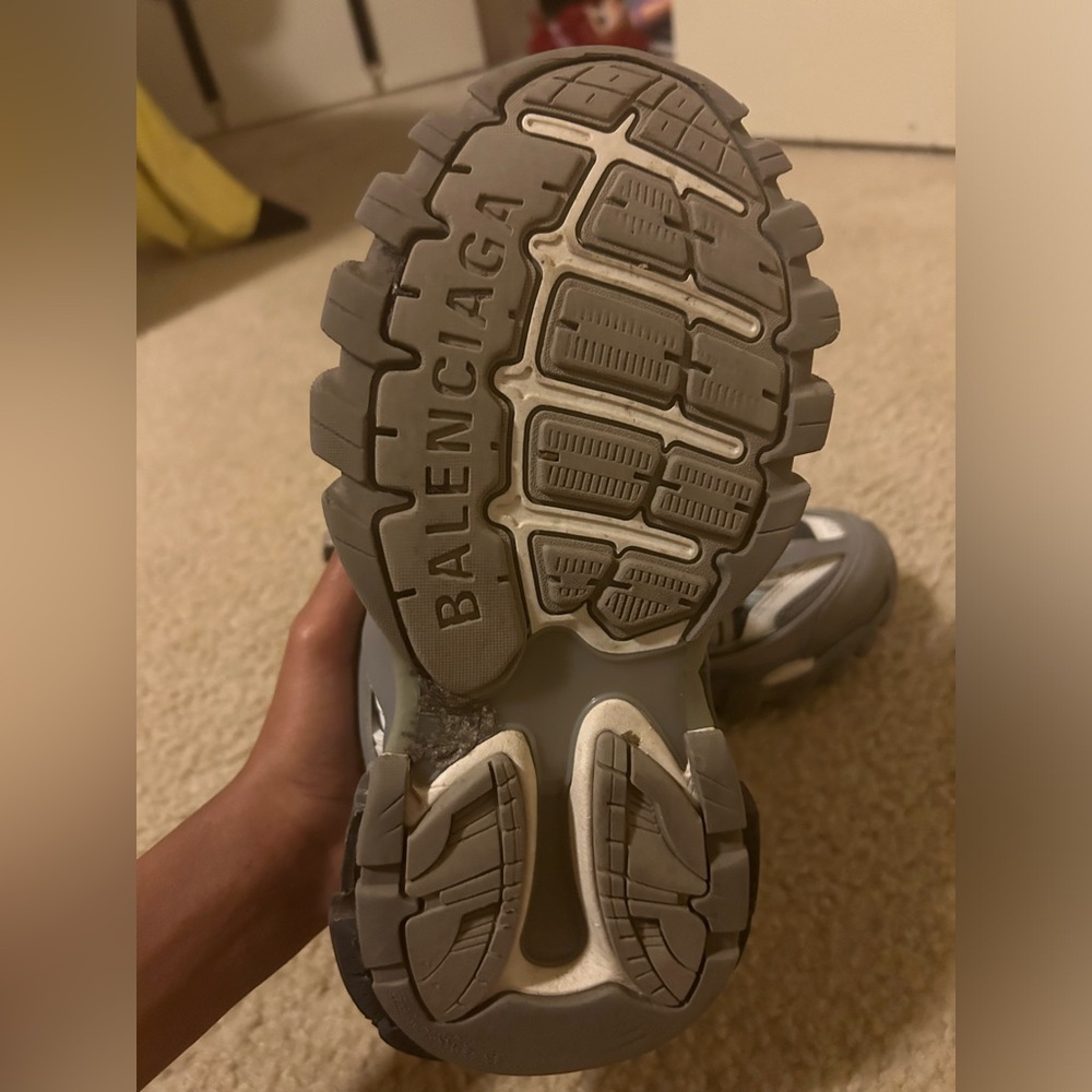Eur size 39 Men size 7 I am trying to get rid of them because they are to small